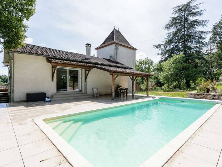 Location de vacances pour 6 personnes, avec jardin, animaux acceptés à Lamagdelaine