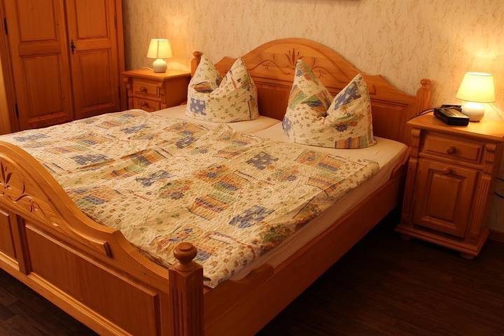 Ganze Ferienwohnung, Doppelzimmer, Dusche, Wc, ruhig in Hermannsburg, Naturpark Südheide