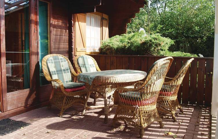 Appartement confortable avec terrasse et parking, à 600 m du centre ville de Hohendorf in Hohendorf, Wolgast
