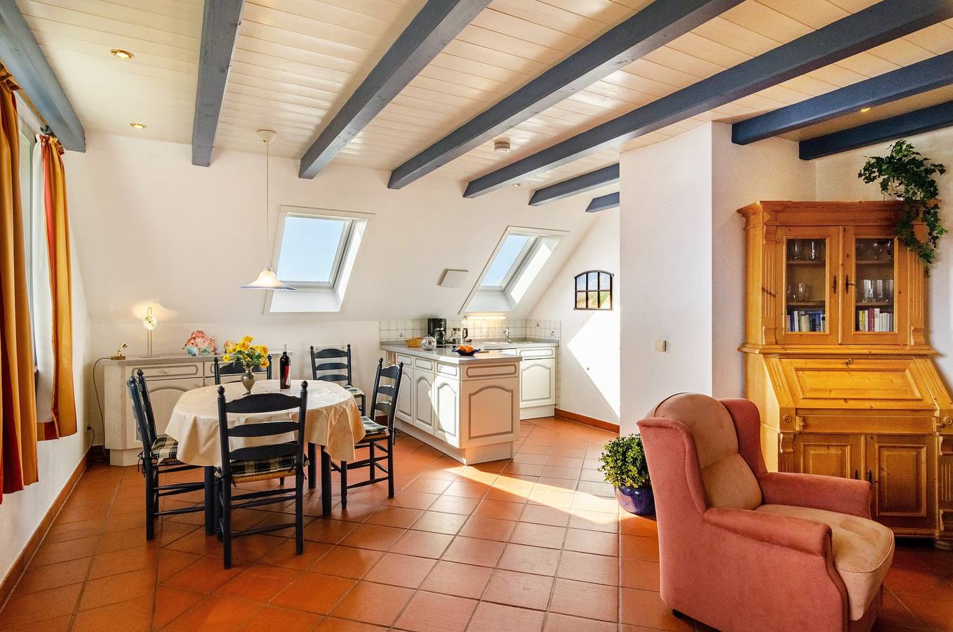 Ganze Wohnung, Ferienwohnung 'Ostfriesland' mit privater Terrasse und privatem Garten in Grimersum, Krummhörn