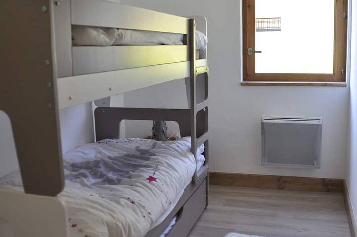 Gîte pour 7 personnes, avec terrasse dans Office de Tourisme de Doucy Combelouvière - 4