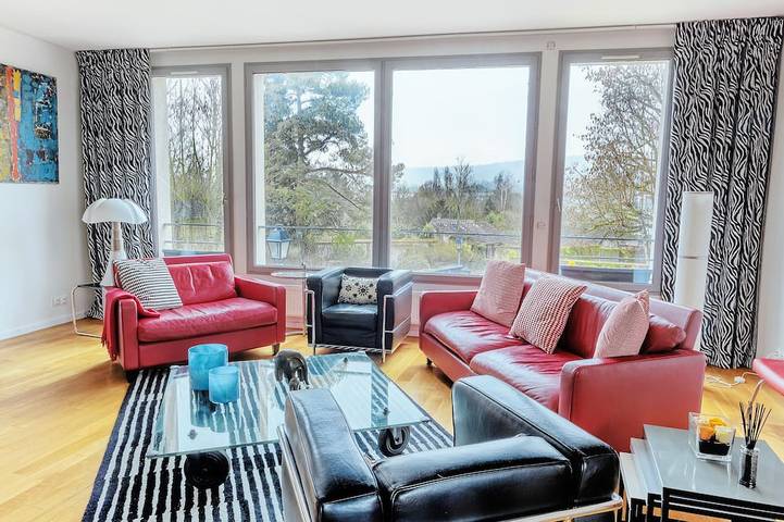 Location de vacances pour 12 personnes, avec Terrasse et Jardin à Chevreuse