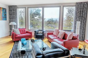 Location de vacances pour 12 personnes, avec jardin et terrasse à Chevreuse