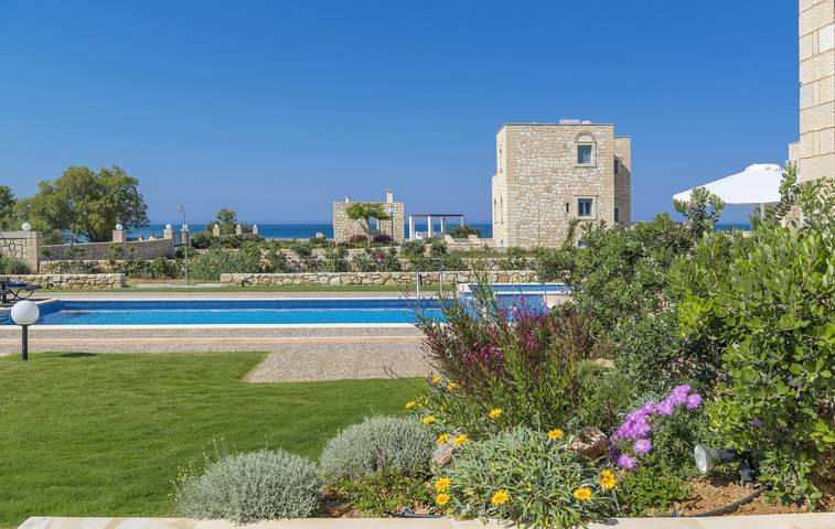 Villa für 8 Personen, mit Balkon und Terrasse sowie Garten auf Kreta