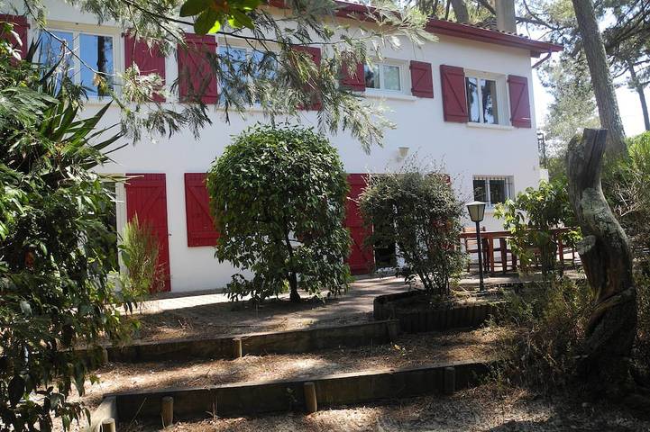 Villa für 12 Personen, mit Garten und Balkon