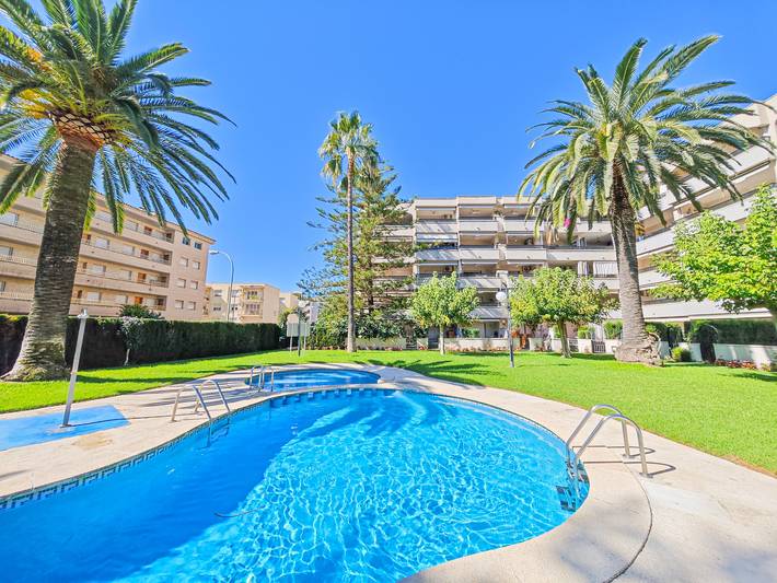 Appartement de vacances pour 4 personnes, avec bassin pour enfant ainsi que jardin et terrasse