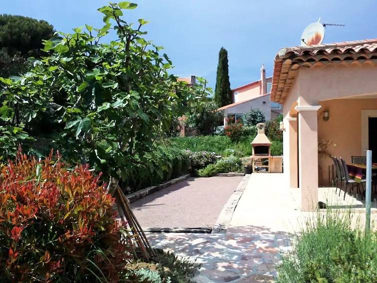 Maison 6 Personnes in Roquebrune-sur-Argens, Région de Draguignan