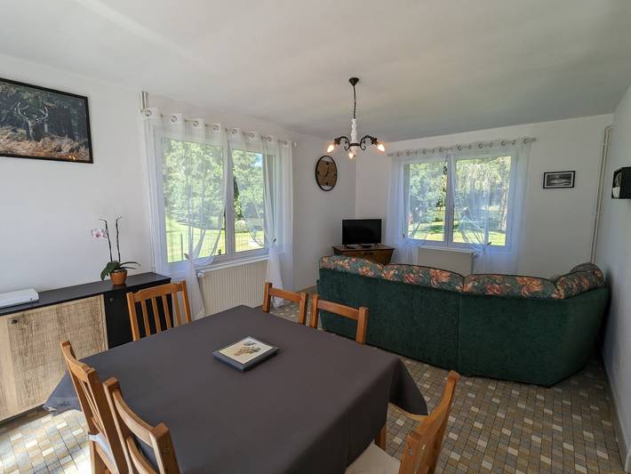 Helles, geräumiges Ferienhaus mit privatem Garten und Parkplatz - Ideal für Familien und Profis in Montereau, Montargis und Umgebung