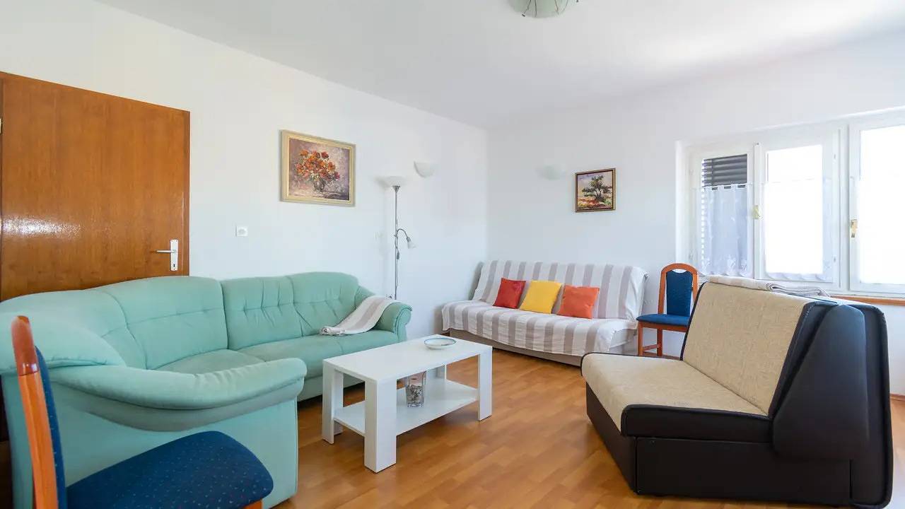 Entire holiday apartment, Holiday apartment for 5 people with terrace in Preko, Ugljan Island