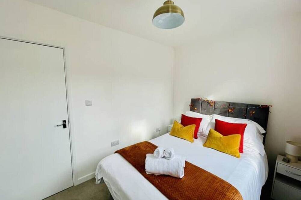 Ganze Wohnung, Charming 2-bedroom Apartment in Watford with Ac in Watford, Hertfordshire