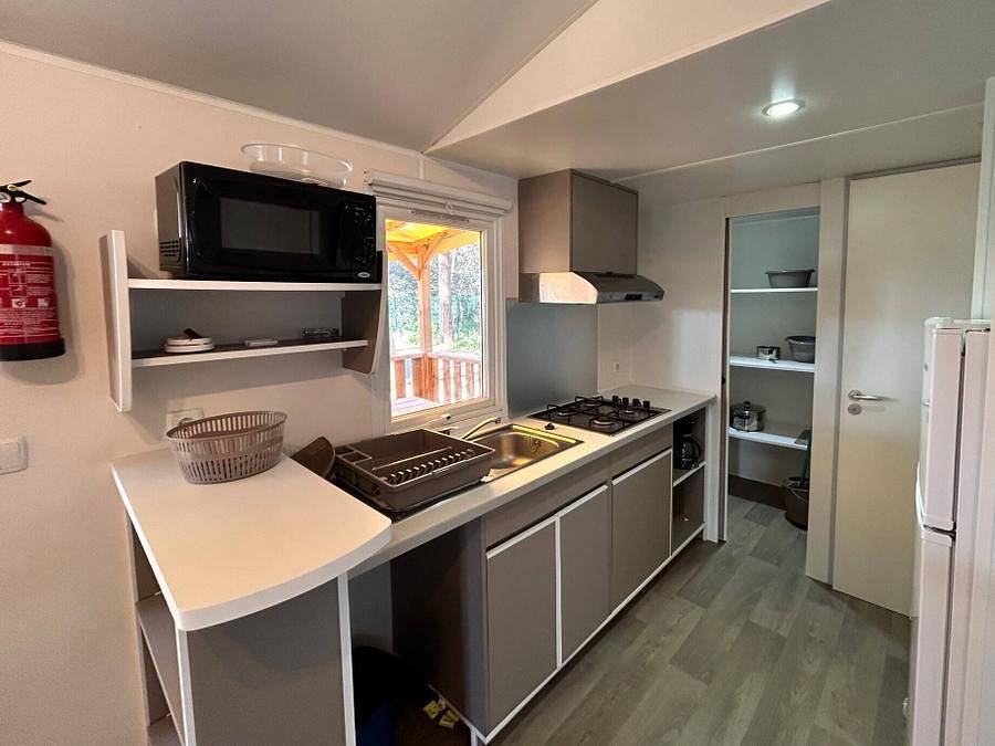 Camping Neptuno  - Mobilhome 4 personas - Confort Xl | 2 Dormitorios | 4 Pers. | Terraza elevada | Aire acondicionado. in Pals, Costa Brava