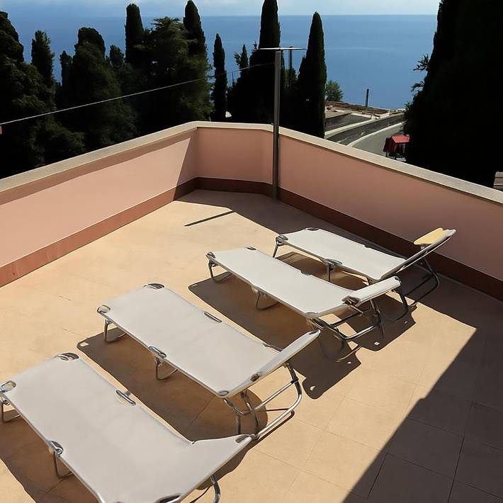 BnB für 4 Personen, mit Ausblick und Balkon in Taormina