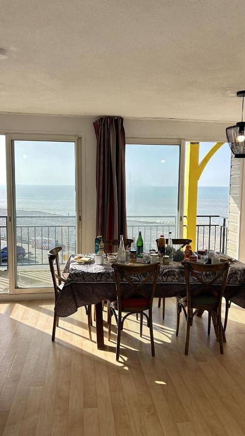 Gîte pour 8 personnes, avec piscine ainsi que balcon et vue dans Casino de Cayeux - 3