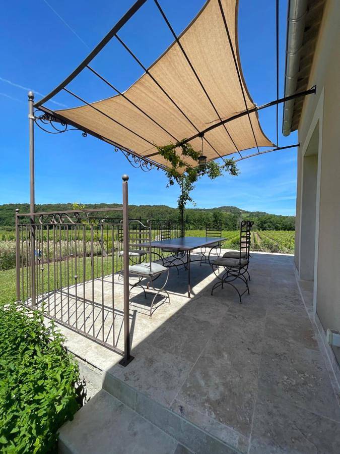 Location de vacances pour 6 personnes, avec vue ainsi que piscine et jardin, adapté aux familles à Méthamis - 2