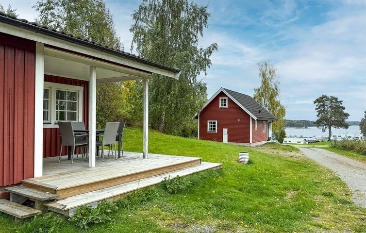 Hus för 5 Personer med trädgård in Dalslands kanal