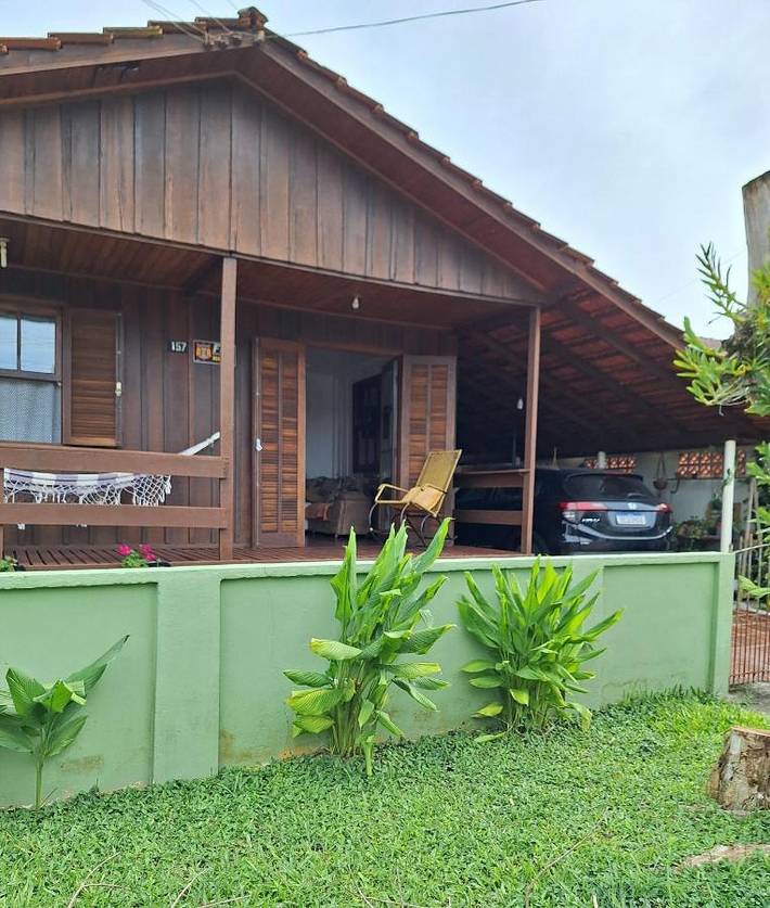 Casas e apartamentos de temporada para 4 pessoas, com jardim e vista, com animais de estimação em Morretes