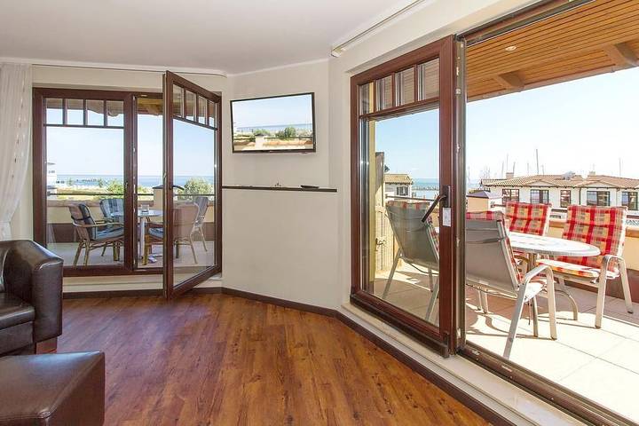 Ferienwohnung für 4 Personen, mit Terrasse und Sauna in Kühlungsborn