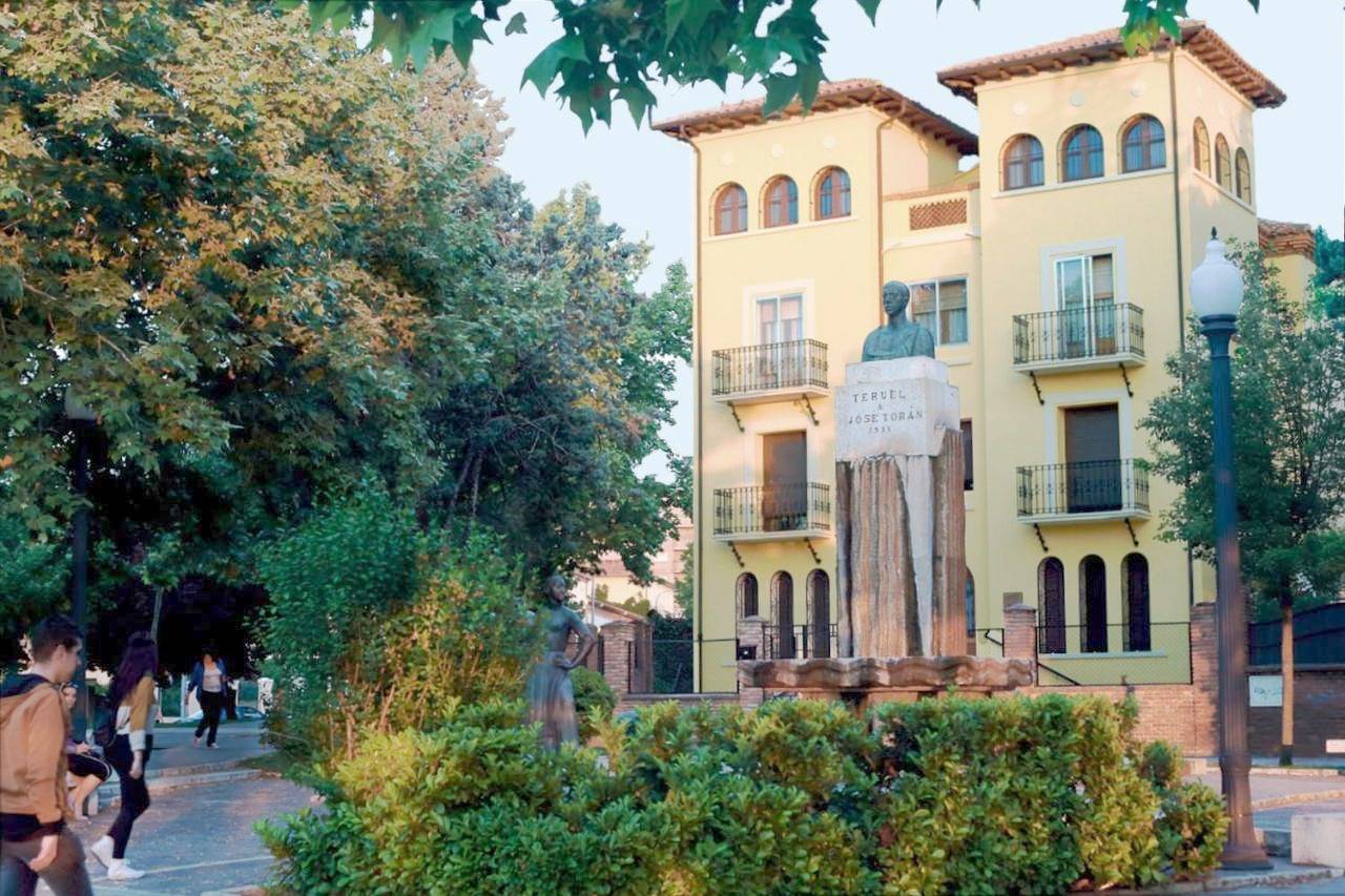 Apartamento entero, Apartment with Balcony in Teruel, Provincia de Teruel