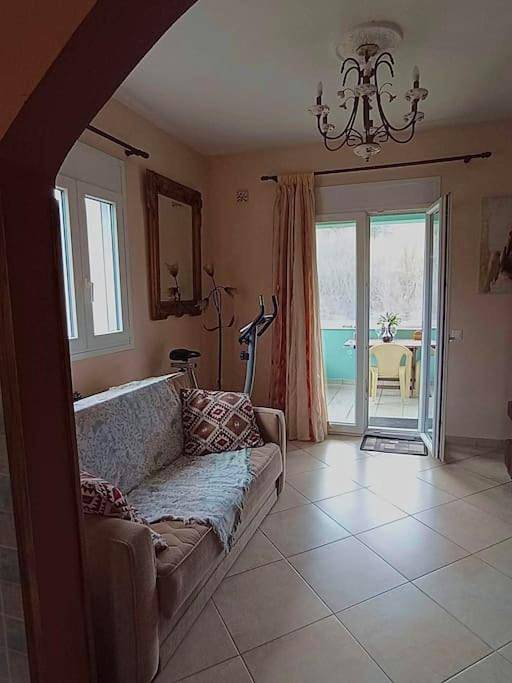 Four-Bedroom House in Άγιο Ιωάννη (Κέρκυρα), Κέρκυρα