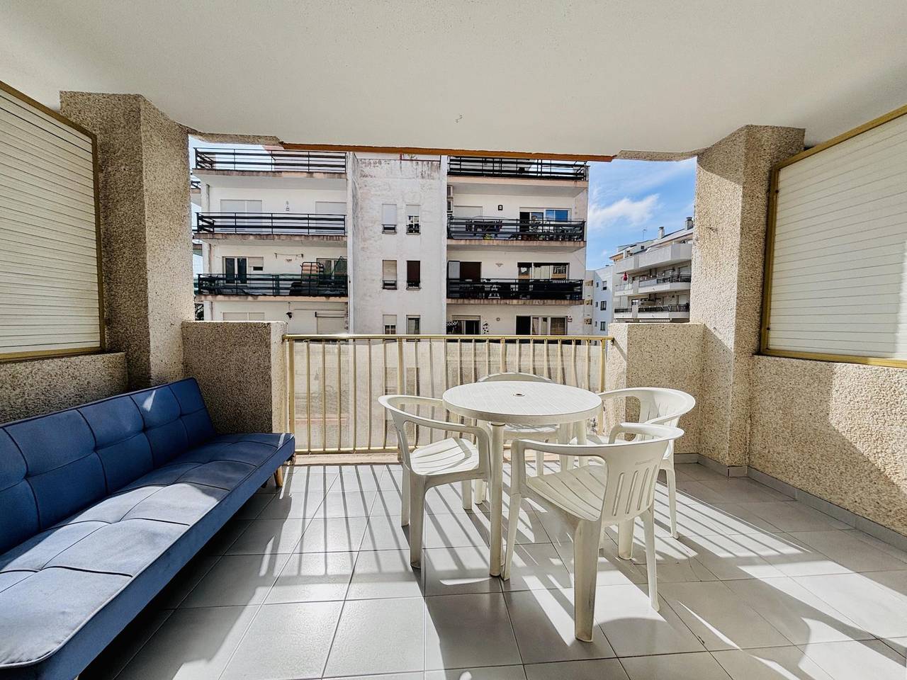 Entire holiday apartment, Flat with swimming pool in the centre of Salou in Salou, Costa Dorada