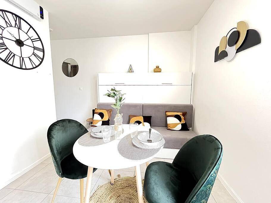 Appartement entier, Studio in Romans-sur-Isère, Région de Valence
