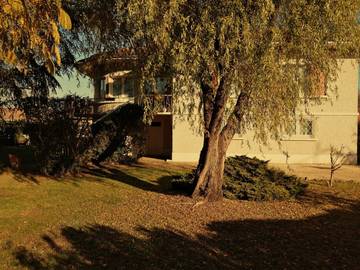 Gîte pour 6 personnes, avec terrasse et jardin, animaux acceptés à Salles