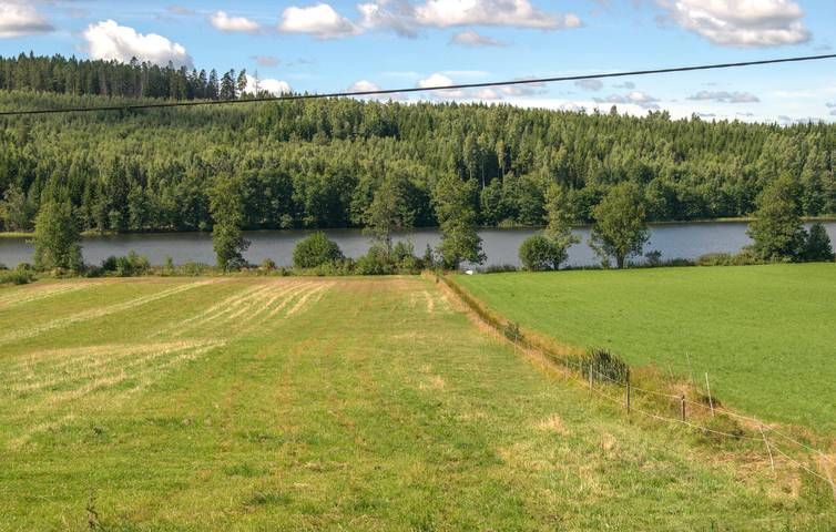 Hus för 4 Personer med trädgård in Storfors, Värmland