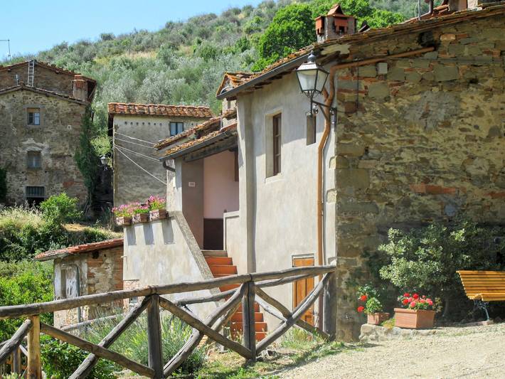 Borgo La Cella in Castelfranco Piandiscò (comune), Valdarno