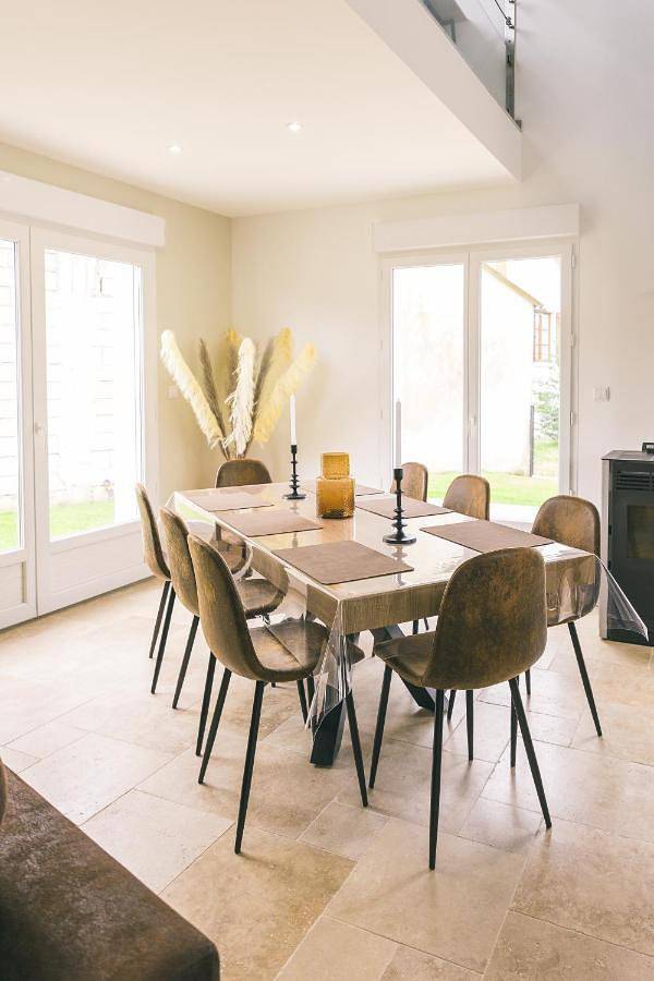 Location de vacances pour 6 personnes, avec Terrasse et Jardin à Joigny