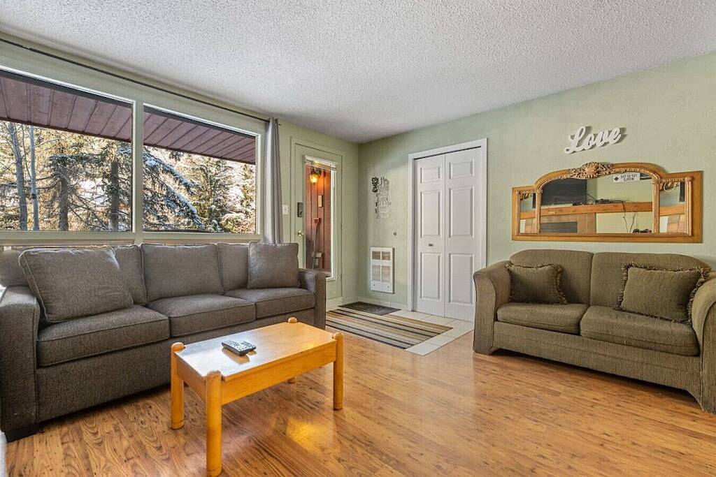 Ganze Wohnung, Mountain Paradise | Ski-in/Out | Lower Village in Panorama