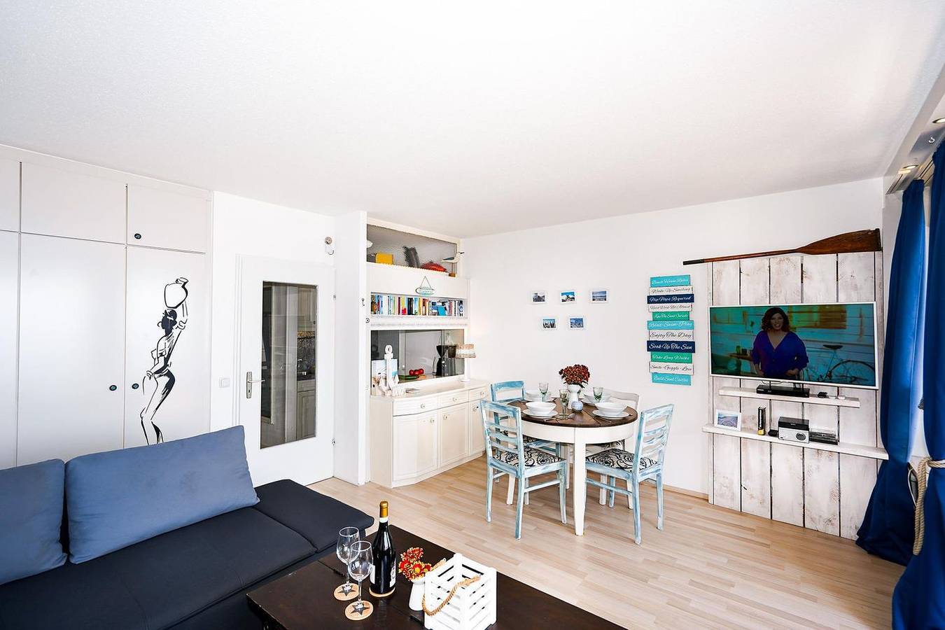 Ganze Wohnung, Ferienwohnung Wogenliebe. Gemütliches Ferienapartment mit Blick auf die Ostsee in Sierksdorf, Ostholstein