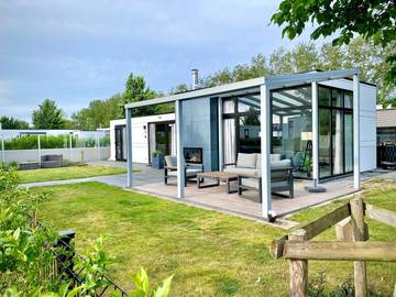 Vacation Rental for 4 Guests in Zeeland Coast, Zeeland, Picture 2
