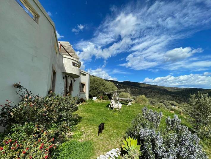 B&b per 4 persone, con Terrazza e Giardino nonché Panorama a Torpè