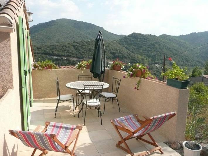Gîte pour 4 personnes, avec terrasse à Vieussan - 2