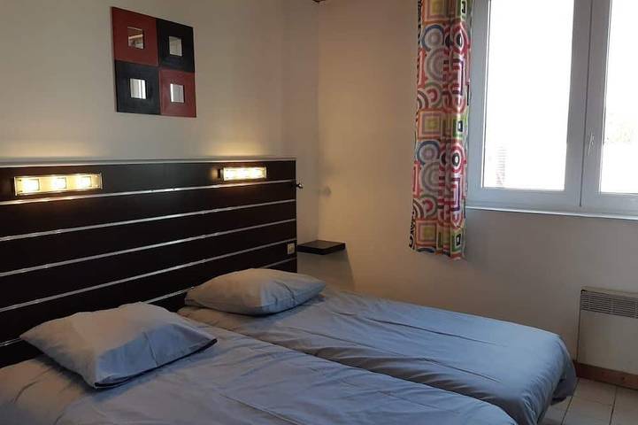 Location de vacances pour 6 personnes, avec jardin ainsi que terrasse et piscine, animaux acceptés à Sallertaine - 2