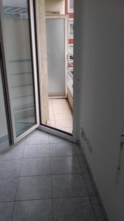 Gîte pour 2 personnes, avec balcon, animaux acceptés dans Plage Carras Nice - 3