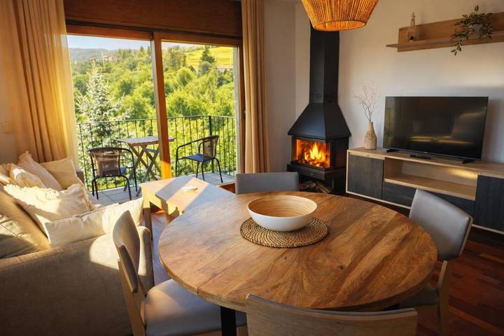 Gîte pour 4 personnes, avec terrasse et vue à Molló - 2