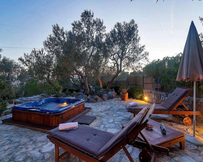 Ferienhaus für 3 Personen, mit Whirlpool und Garten sowie Terrasse in Makarska - 4