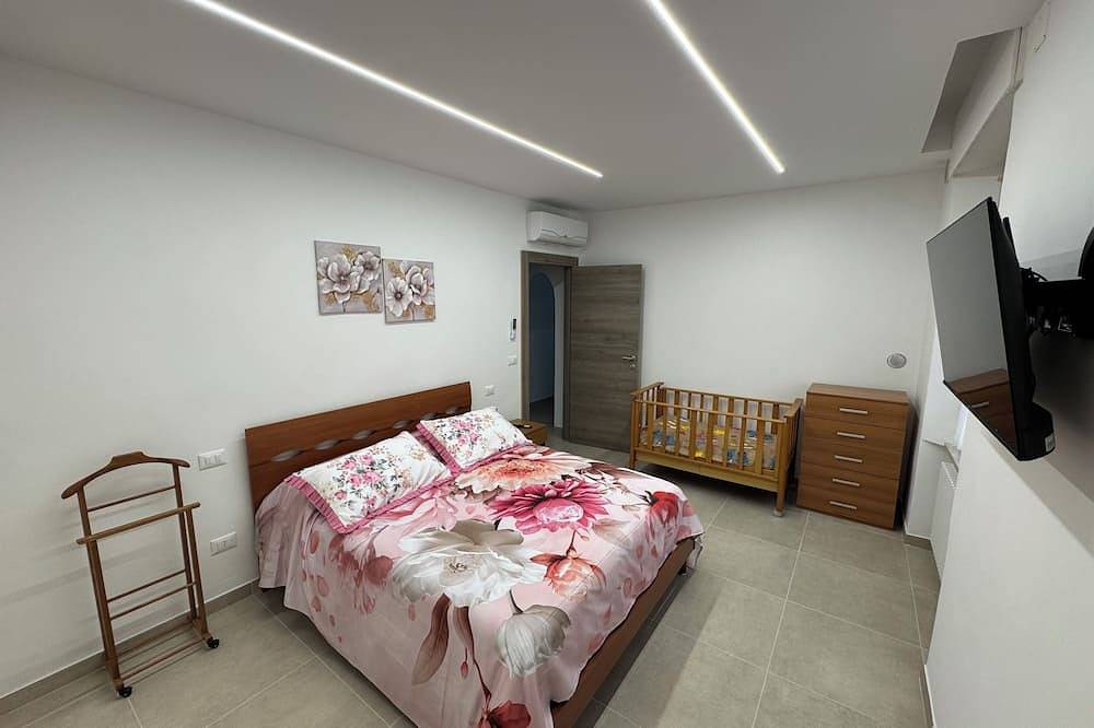 Entire apartment, Casa Vacanza La Coccinella Adatta a Famiglie e Gruppi di 5 Persone in Ortona, Ortona (Municipality)