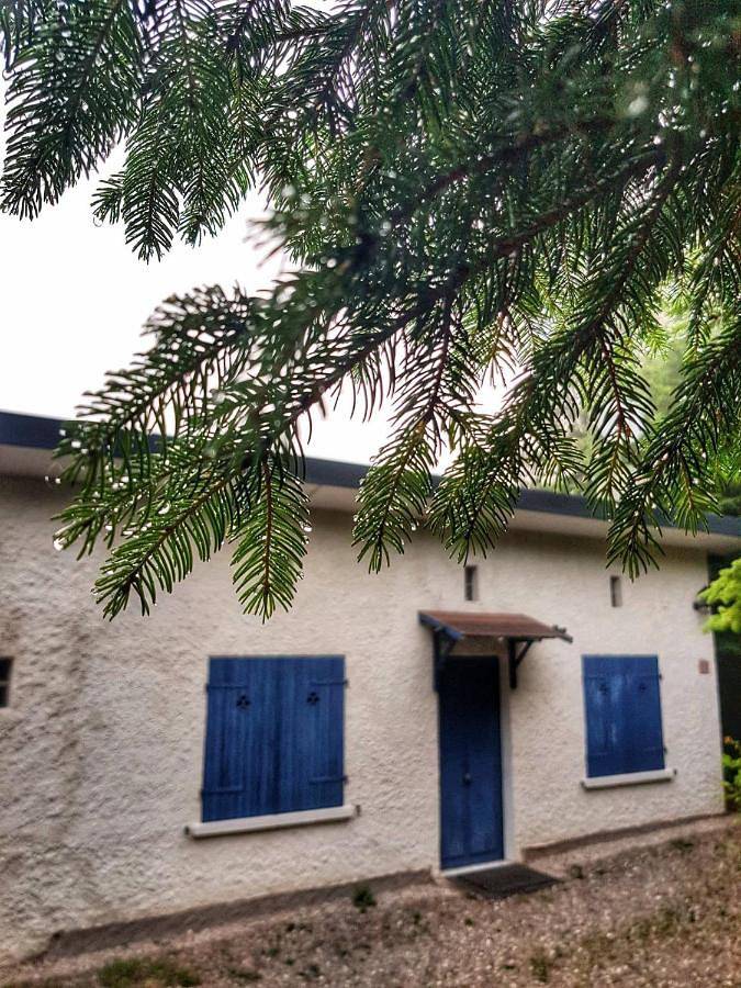 Location de vacances pour 6 personnes, avec jardin ainsi que terrasse et vue, animaux acceptés à La Houssière - 2