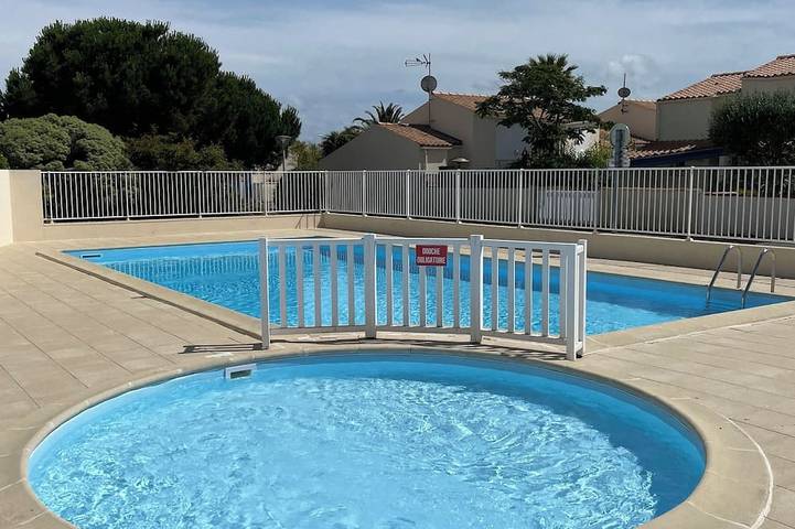 Cottage pour 4 personnes, avec piscine