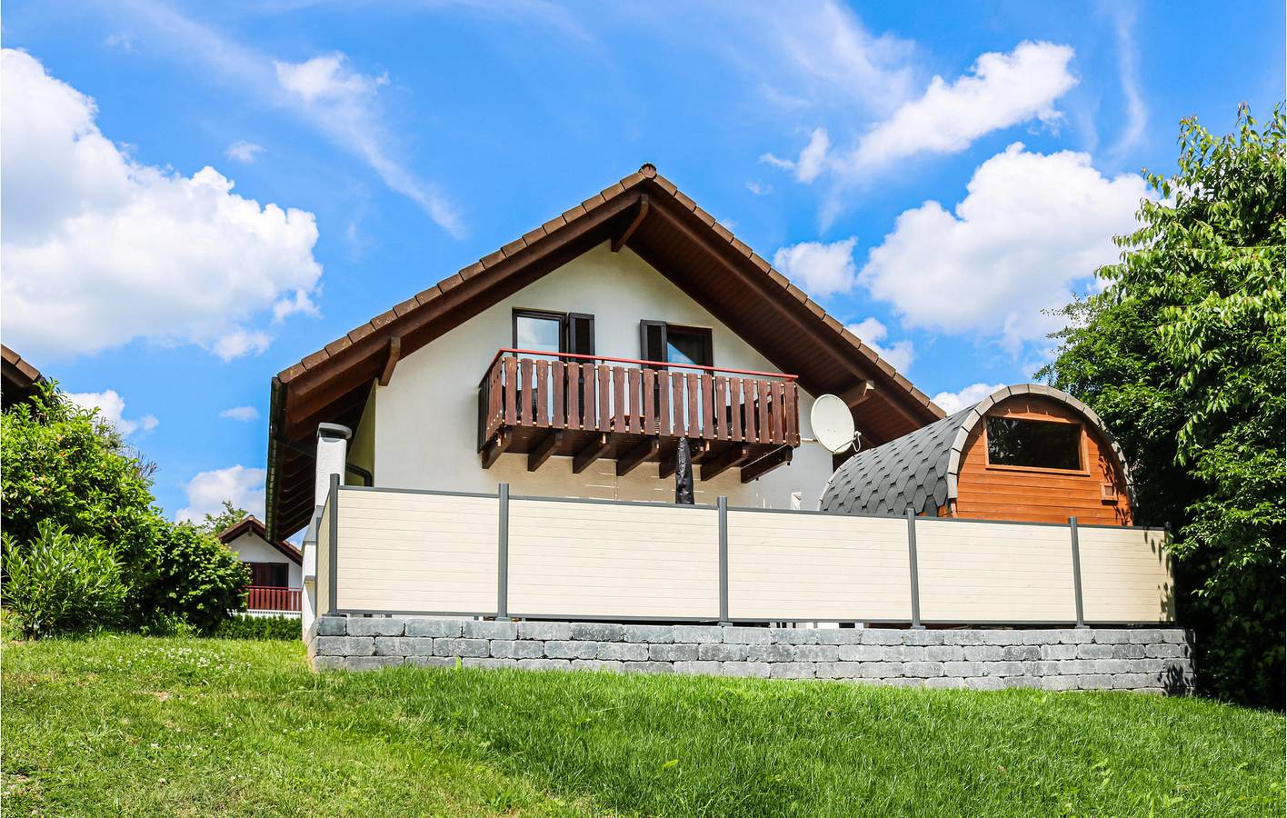 Rückzugsort im Stadtzentrum mit Terrasse und Parkplatz in Kirchheim, Knüllgebirge