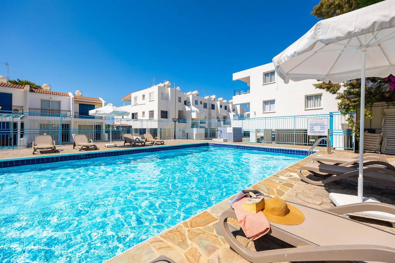 Apartamento entero, Latchi Bay Apartment in Πόλις Χρυσοχούς, Chipre Sur