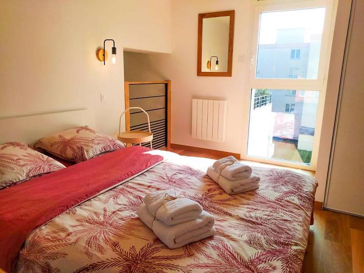 Gîte pour 4 personnes, avec terrasse et vue à Champagne-au-Mont-d'Or - 2