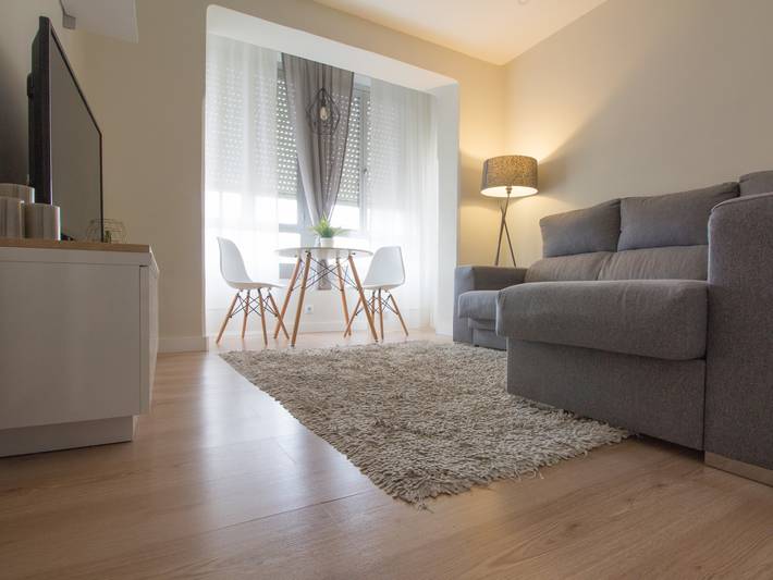 Ganze Wohnung, Geräumige, kürzlich renovierte Wohnung in Logroño mit Parkplatz und modernem Komfort in Logroño, La Rioja Provinz