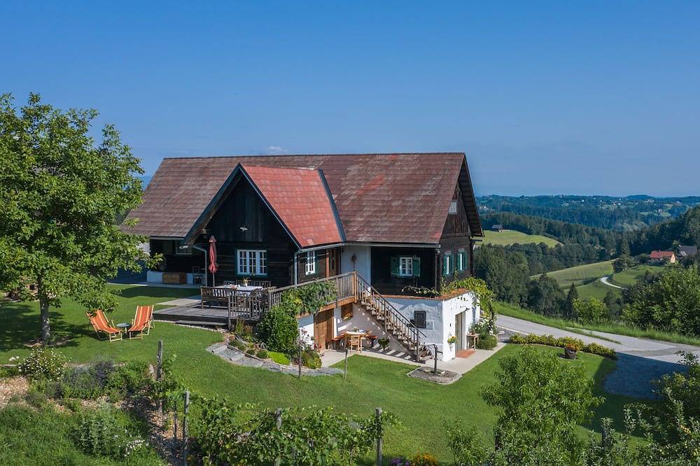 Exclusive uriges Ferienhaus mit 125 qm im Südsteirischen Weinland in Oberhaag, Lavanttaler Alpen