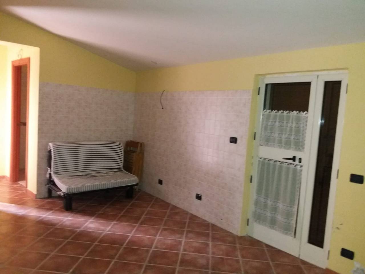 Estudio entero, Estudio encantador en Acerenza con jardín privado - 50 m² in Acerenza, Provincia de Potenza