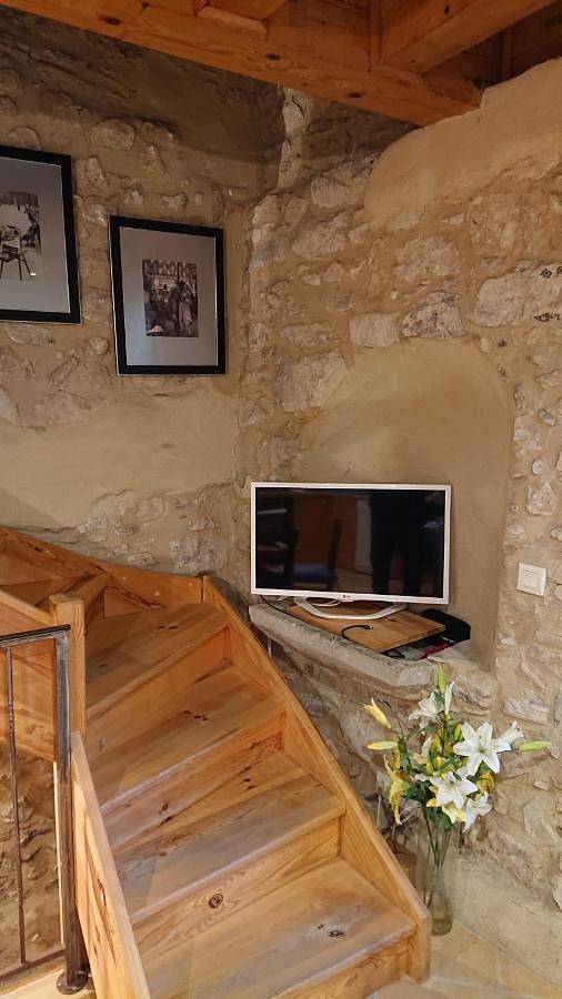 Gîte pour 4 personnes, avec vue et terrasse à Caunes-Minervois - 2