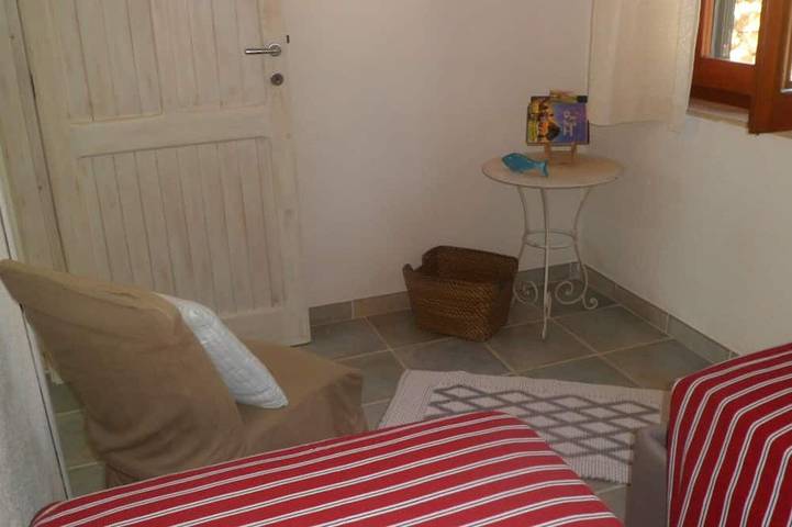 Casa Niperu in campagna a pochi metri dalle spiaggie di Cala Ginepro in Cala Ginepro, Orosei