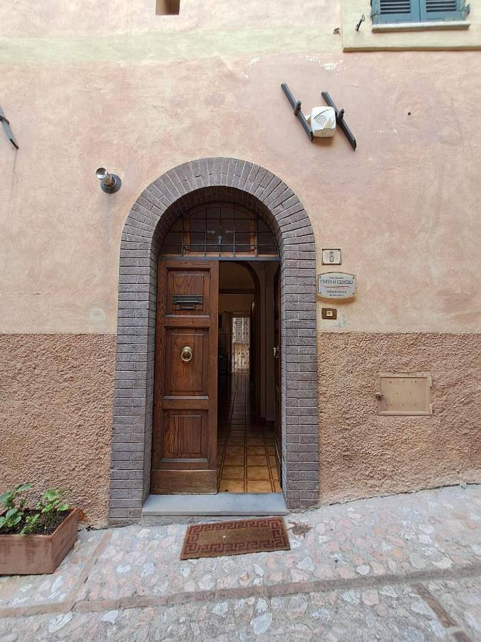 Gîte pour 5 personnes, avec piscine et vue à Trevi - 3